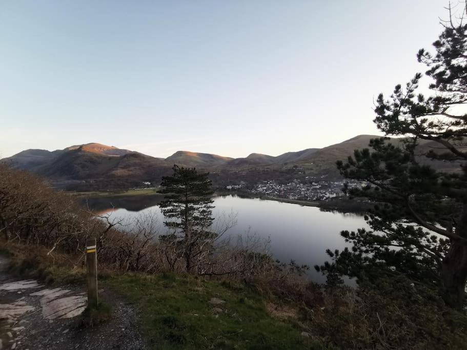Perfect For Snowdon. Groups, Families+Dogs Welcome 兰贝里斯 外观 照片